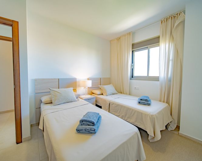 Image No.30-3 Bed Apartment for sale