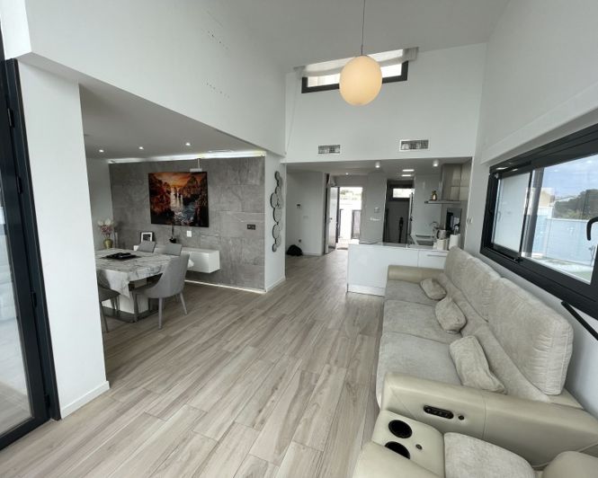 Image No.21-4 Bed Villa for sale