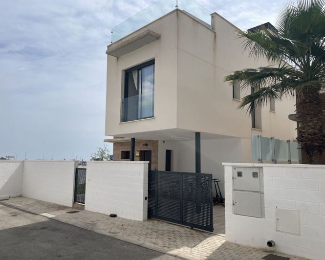 Image No.7-4 Bed Villa for sale