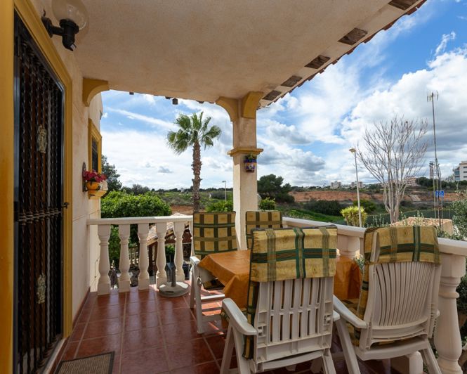 Image No.2-3 Bed Villa for sale