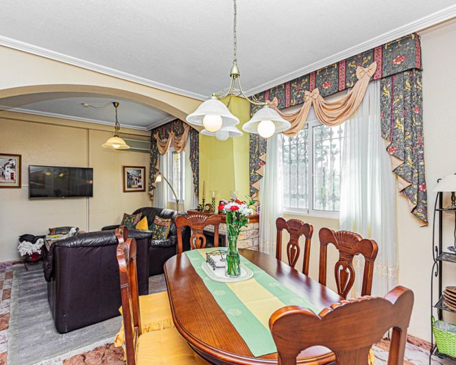 Image No.5-3 Bed Villa for sale