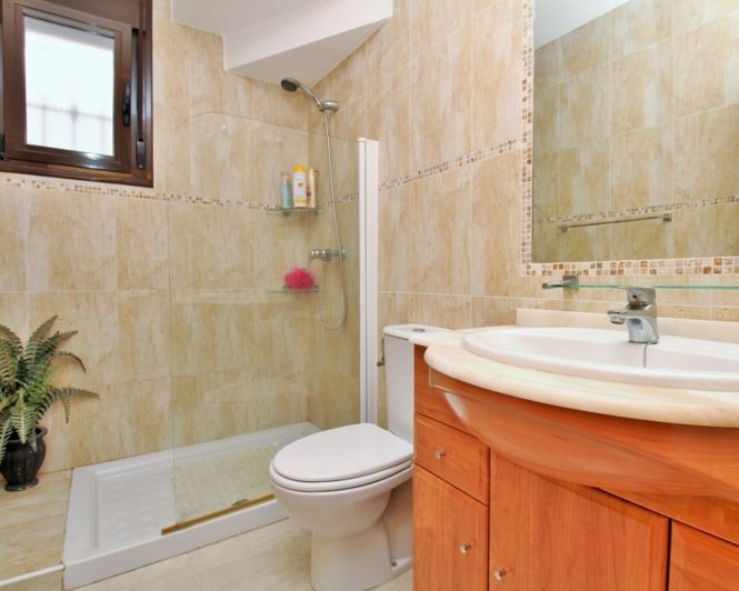 Image No.18-3 Bed Villa for sale