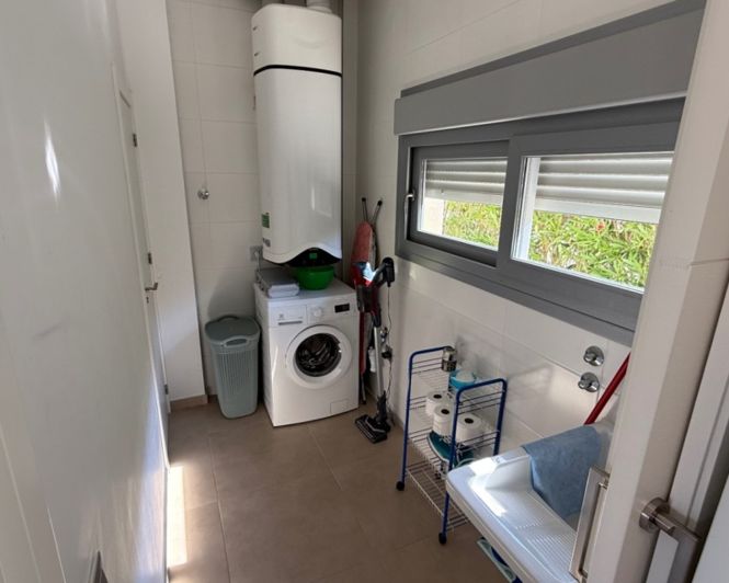 Image No.10-3 Bed Villa for sale