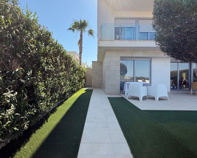 Image No.2-3 Bed Villa for sale