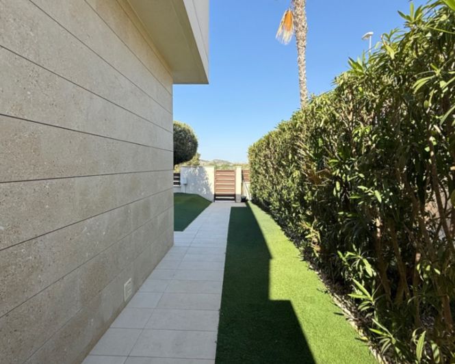 Image No.28-3 Bed Villa for sale