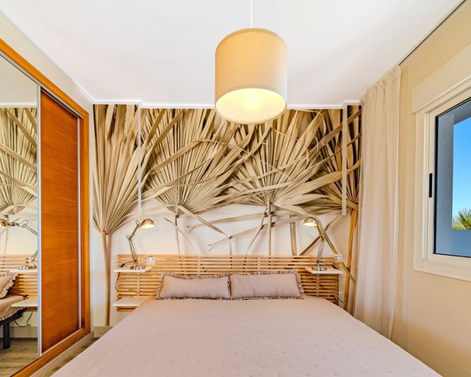 Image No.10-3 Bed Townhouse for sale