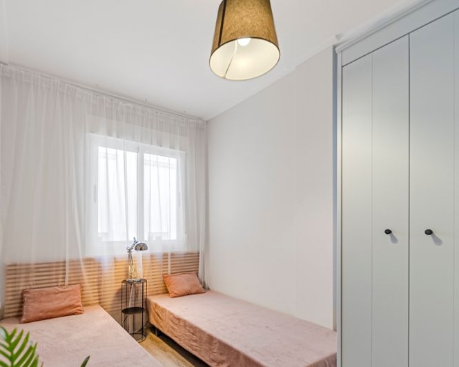 Image No.14-3 Bed Townhouse for sale