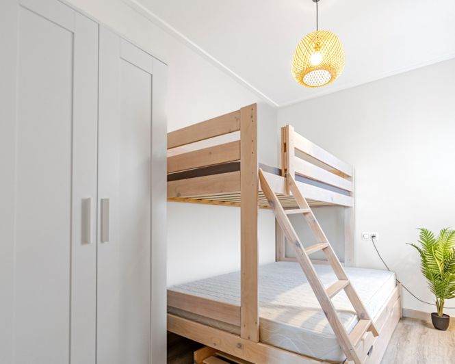 Image No.18-3 Bed Townhouse for sale