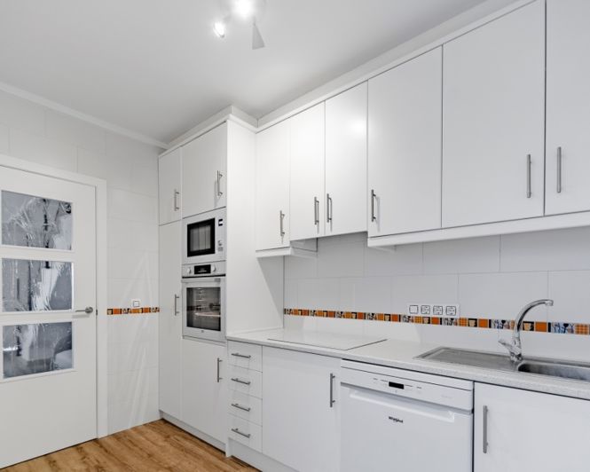 Image No.8-3 Bed Townhouse for sale