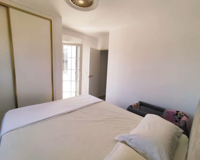 Image No.25-2 Bed Villa for sale