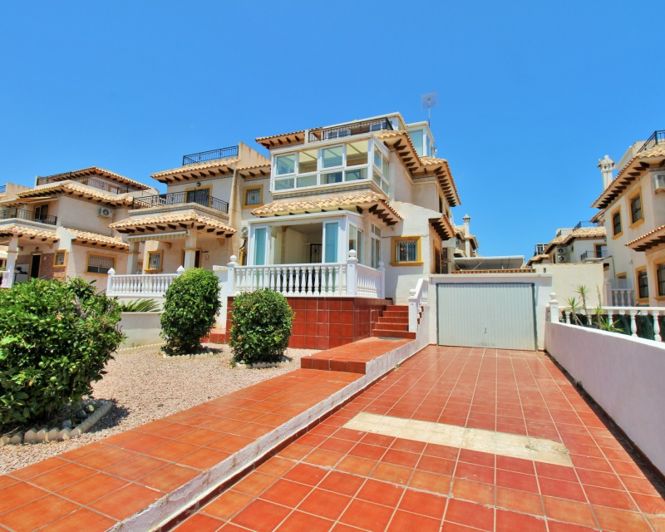 Image No.1-2 Bed Villa for sale