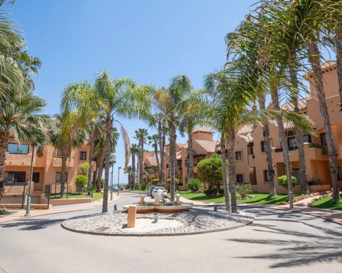 Image No.40-3 Bed Townhouse for sale