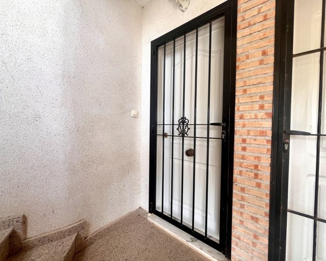 Image No.22-2 Bed Apartment for sale