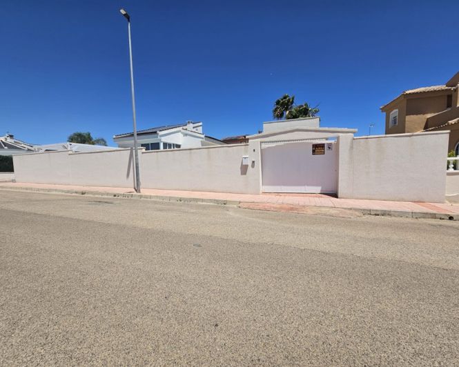 Image No.20-4 Bed Villa for sale