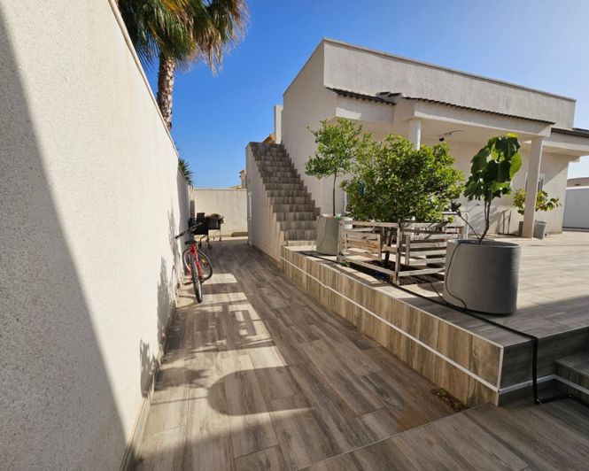 Image No.23-4 Bed Villa for sale