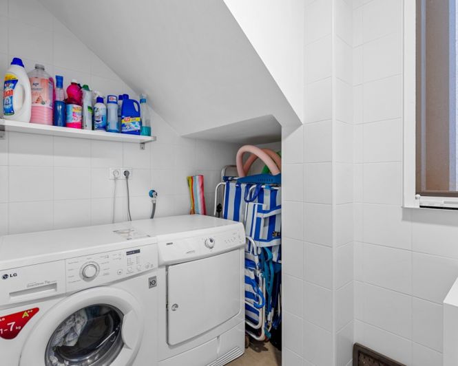 Image No.10-3 Bed Villa for sale