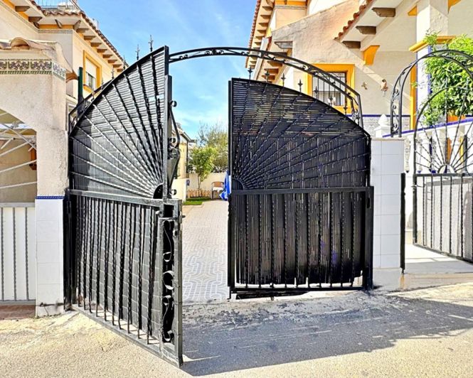 Image No.29-2 Bed Villa for sale