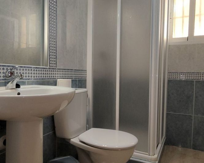 Image No.15-3 Bed Townhouse for sale