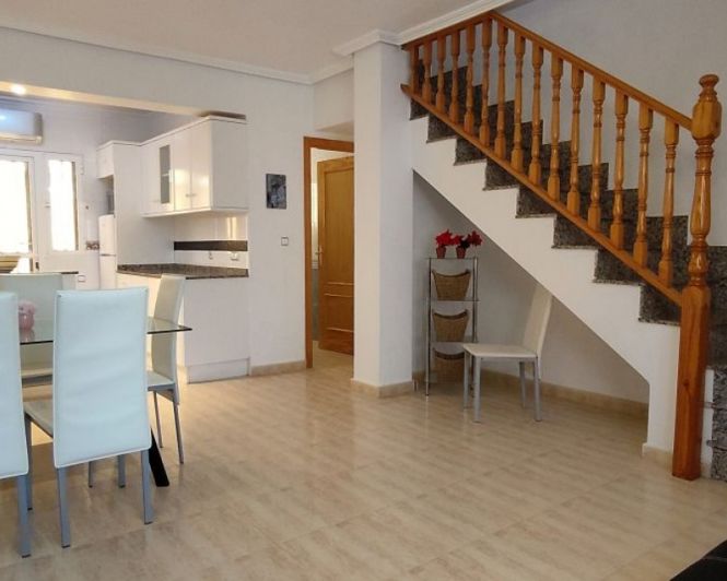 Image No.9-3 Bed Townhouse for sale