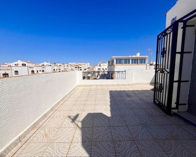 Image No.26-3 Bed Villa for sale