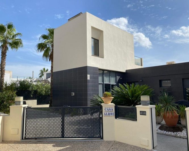 Image No.1-3 Bed Villa for sale