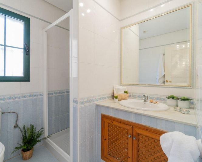 Image No.12-3 Bed Villa for sale