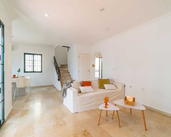 Image No.17-3 Bed Villa for sale