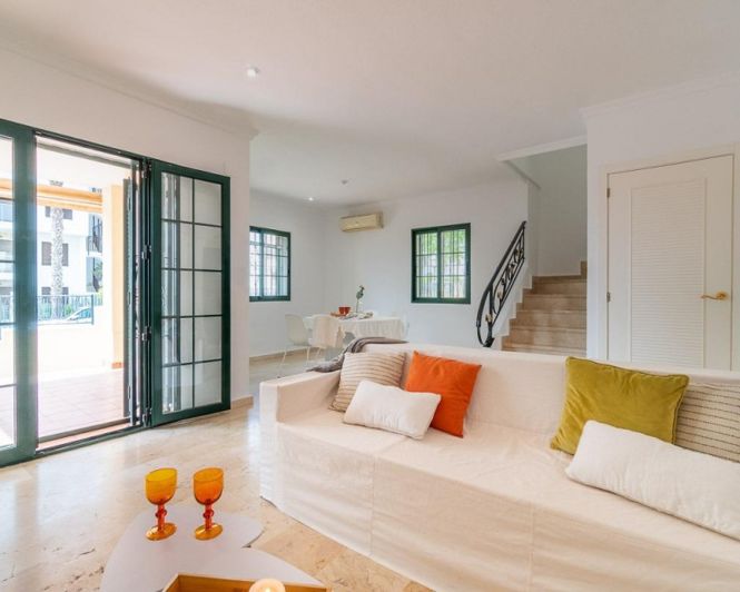 Image No.20-3 Bed Villa for sale