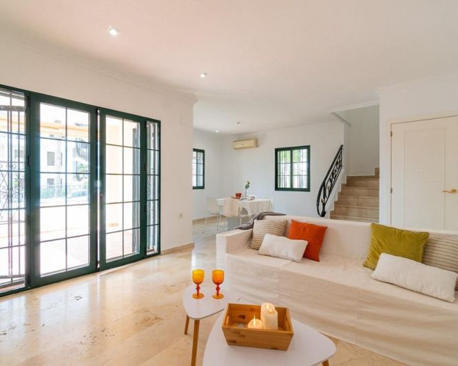 Image No.3-3 Bed Villa for sale