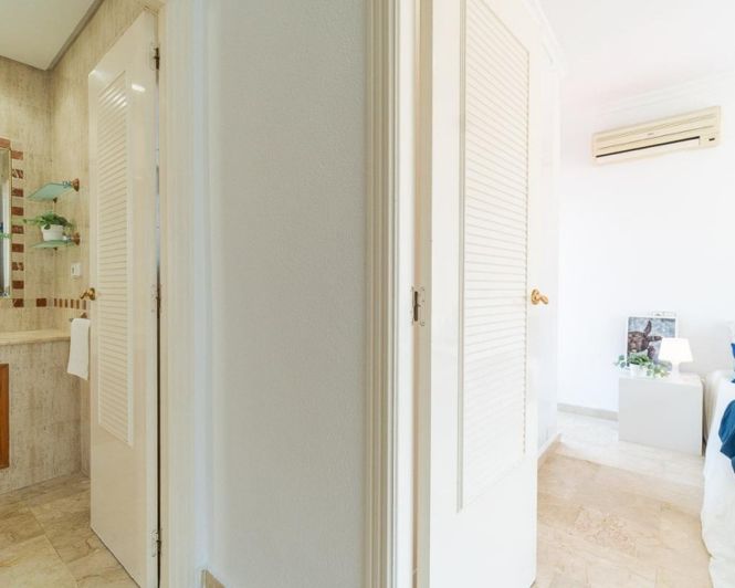 Image No.31-3 Bed Villa for sale