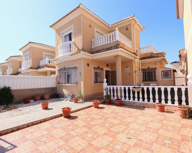 Image No.1-3 Bed Villa for sale