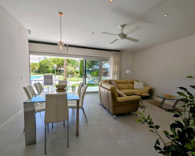 Image No.25-3 Bed Apartment for sale