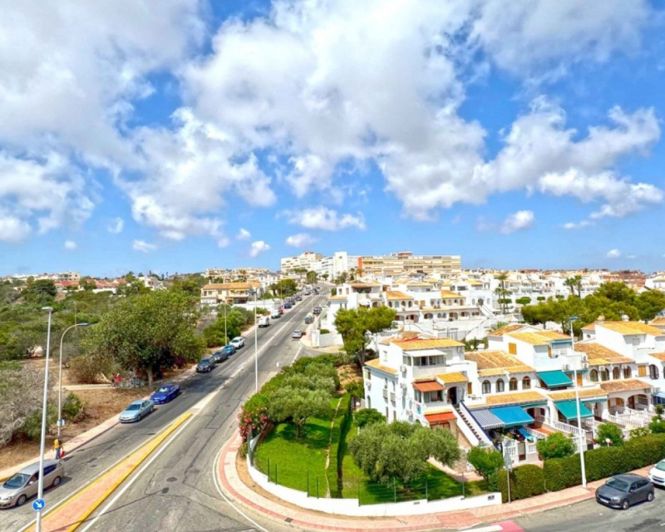 Image No.10-3 Bed Apartment for sale