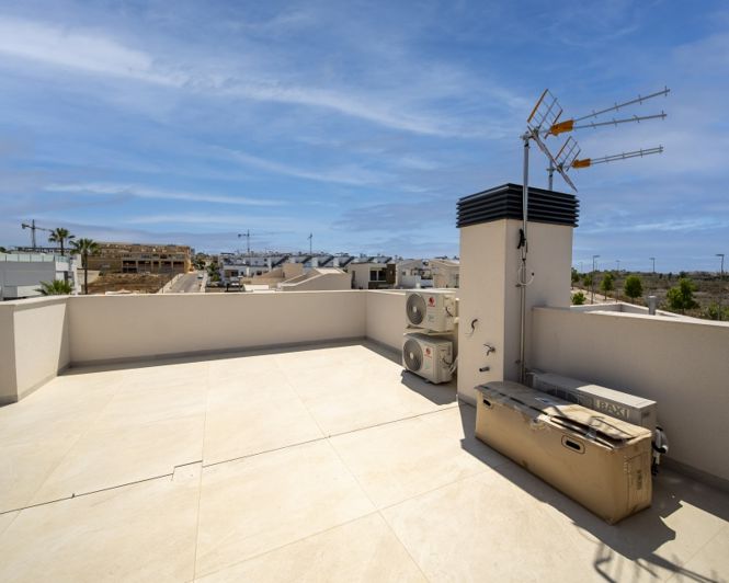 Image No.17-2 Bed Villa for sale