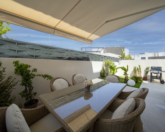 Image No.20-2 Bed Villa for sale