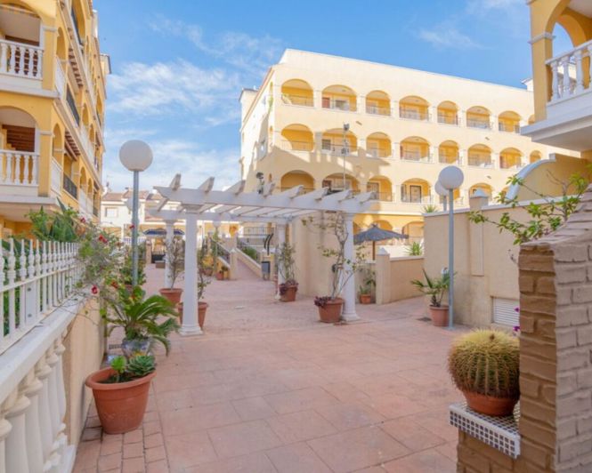 Image No.30-2 Bed Apartment for sale