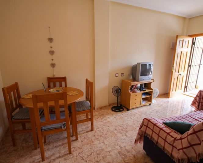 Image No.8-2 Bed Apartment for sale