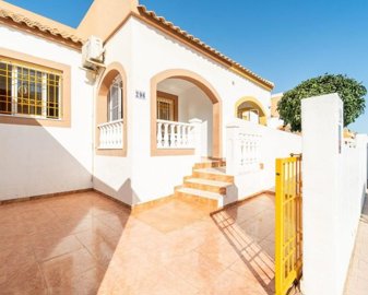 2 Bed Bungalow for sale