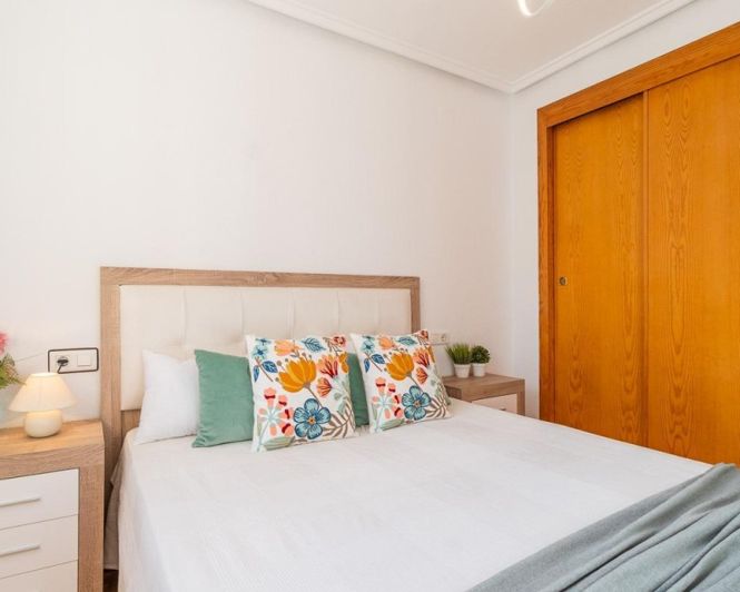 Image No.18-2 Bed Bungalow for sale