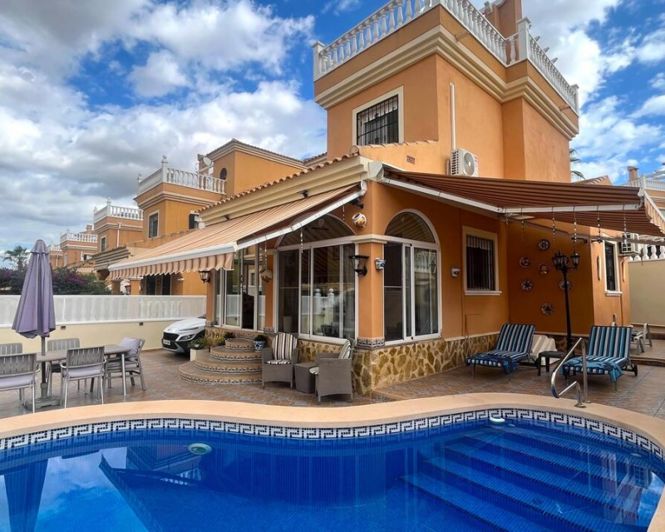 Image No.47-3 Bed Villa for sale