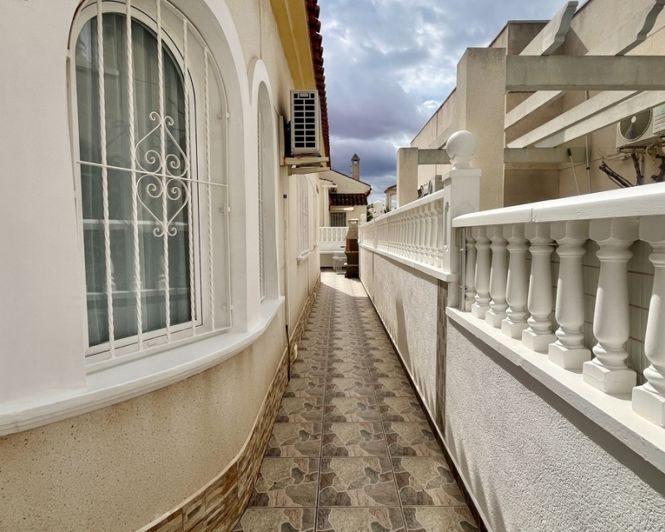 Image No.22-3 Bed Villa for sale