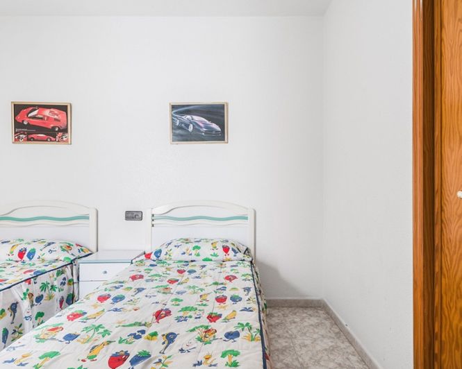 Image No.11-2 Bed Townhouse for sale