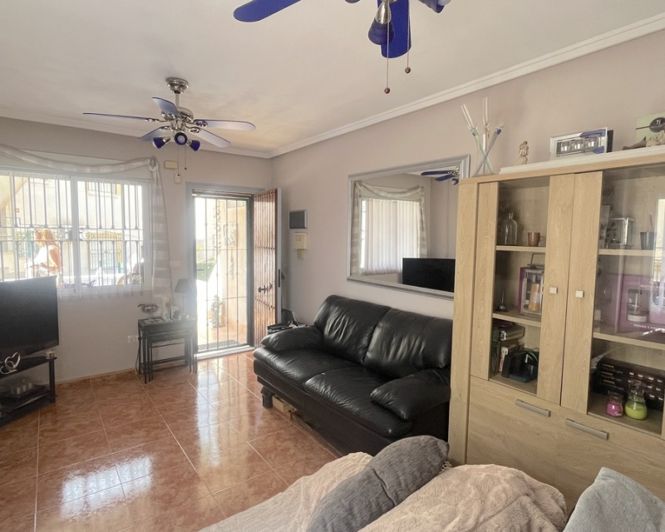 Image No.13-2 Bed Townhouse for sale