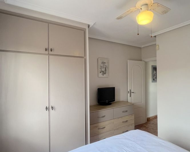 Image No.23-2 Bed Townhouse for sale