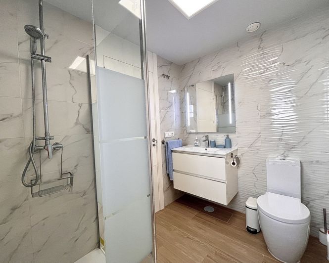 Image No.17-2 Bed Apartment for sale