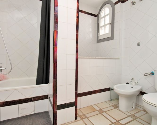 Image No.18-1 Bed Apartment for sale