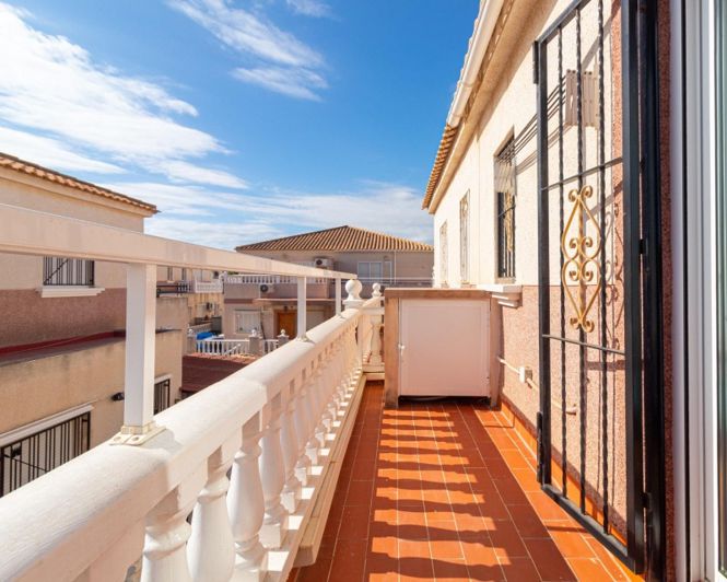 Image No.25-3 Bed Villa for sale