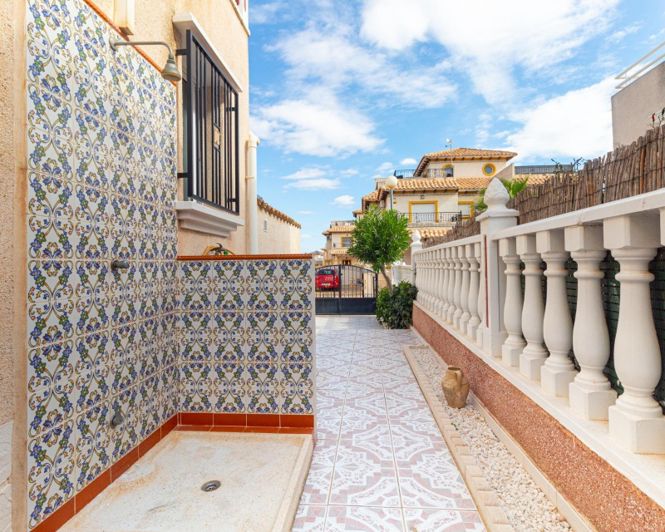 Image No.35-3 Bed Villa for sale