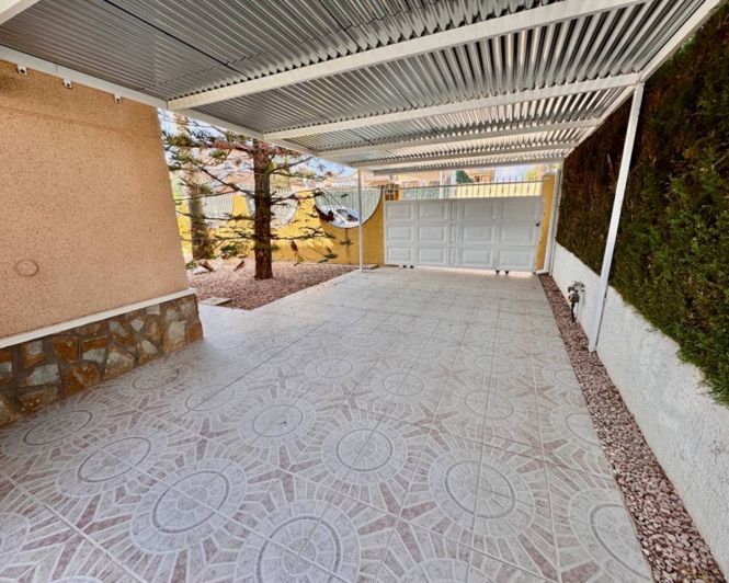 Image No.28-5 Bed Villa for sale