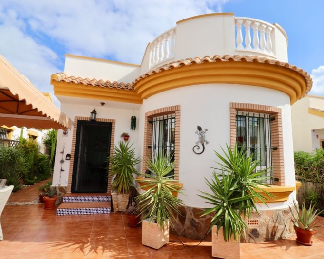 Image No.1-2 Bed Villa for sale